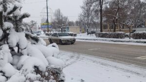 پیش بینی ادامه بارش باران و برف در ۲۱ استان