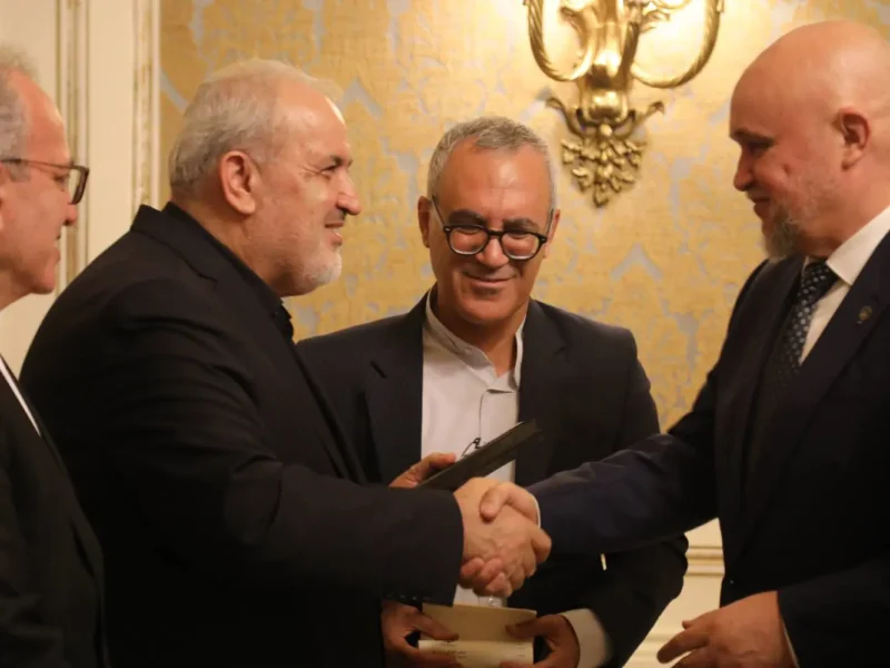 اتصال شبکه برق ایران و روسیه از مهمترین محورهای همکاری دو کشور است/ تأکید روسیه بر ادامه اجرای نیروگاه سیریک – جمهور نیوز