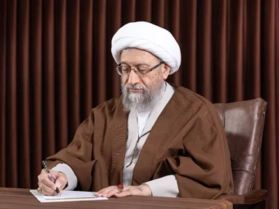 آیت‌الله آملی لاریجانی: دشمن دوباره در دام همان محاسبه غلط افتاد