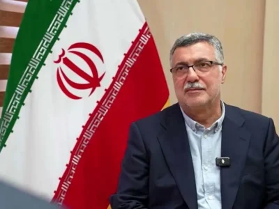 وزیر بهداشت: تامین مواد اولیه دارو با وجود محدودیت‌ها ادامه دارد