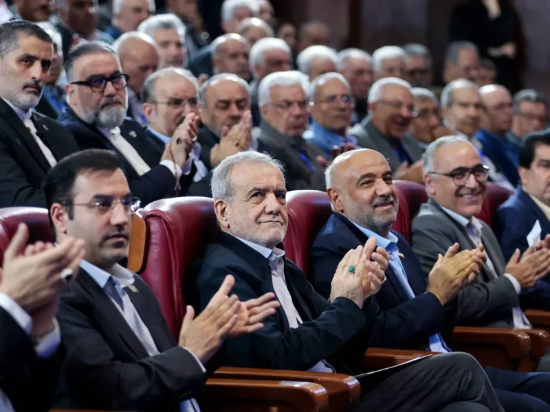 پزشکیان در نشست با بازنشستگان: کالابرگ افزایش مییابد