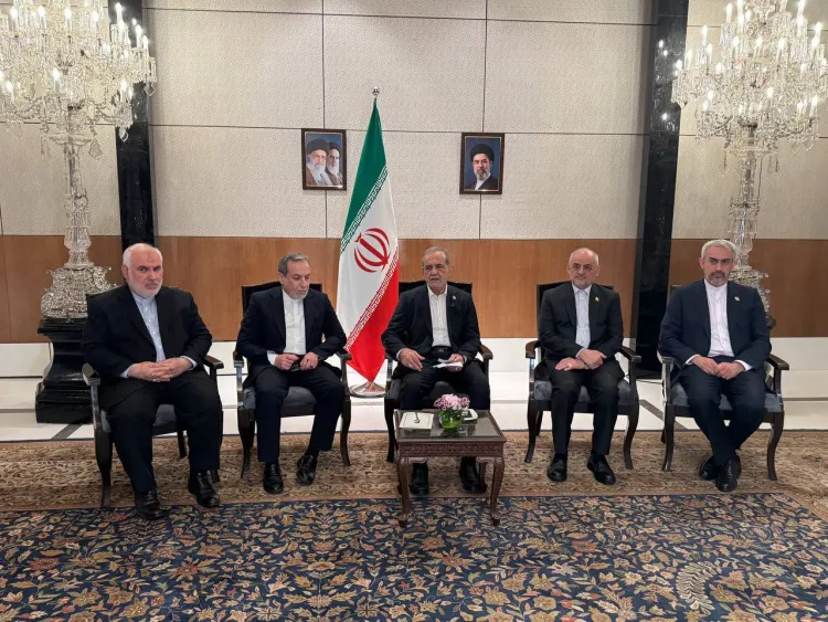 تأکید بر چندجانبهگرایی، تجارت با ارزهای ملی و مقابله با یکجانبهگرایی