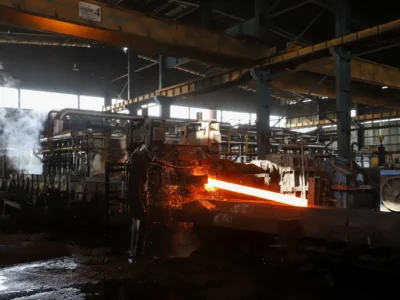 پرداخت ۴۹۴ همت تسهیلات بانکی به بازسازی صنایع آسیب‌دیده از جنگ