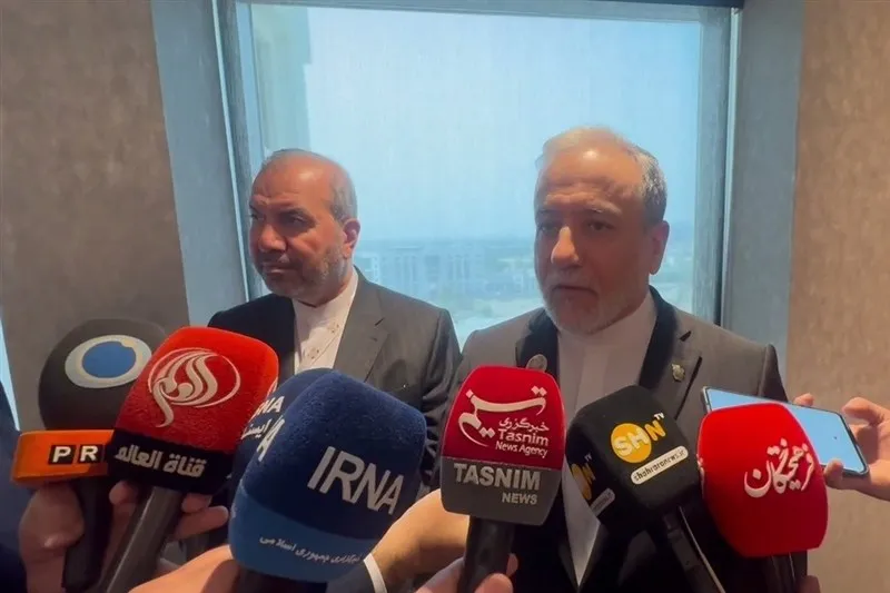 در برابر تهدیدها به‌هیچ‌وجه سر خم نمی‌کنیم